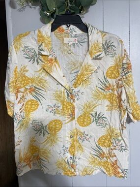 Tropical Pineapple Button-Down Shirt - Yellow